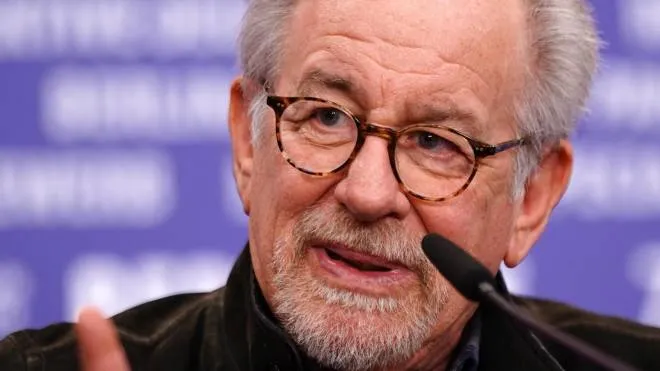 Steven Spielberg, 76 anni, ieri a Berlino: sabato riceverà l’Orso d’oro alla carriera