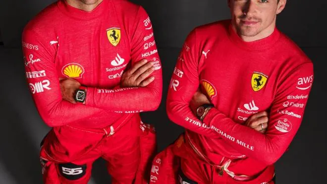 Carlos Sainz, 28 anni, e Charles Leclerc, 25: la Ferrari e le altre scuderie debuttano oggi nei test in Bahrain, dove la settimana prossima inizierà il mondiale