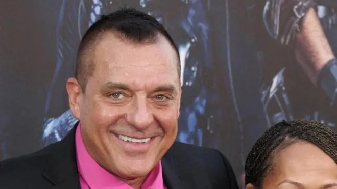 epa10494874 (FILE) US actor Tom Sizemore arrives with an unidentified woman at the premiere for 'The Expendables 3' at the TCL Chinese Theatre in Hollywood, California, USA, 11 August 2014 (reissued 28 February 2023). Tom Sizemore has no hope of recovery after he suffered a brain aneurysm, his family has announced 28 February 2023, confirming the 61-year-old has been in a coma in intensive care in Los Angeles since he was hospitalised on 18 February.  EPA/JIMMY MORRIS *** Local Caption *** 51516833