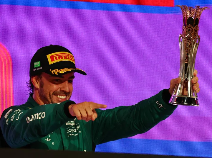 Fernando Alonso, 42 anni nel prossimo luglio, ha centrato il secondo podio consecutivo, prima di essere penalizzato