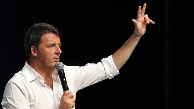 Matteo Renzi durante l'assemblea nazionale dei circoli Pd al teatro Linear Ciak di Milano, 1 luglio 2017. 
ANSA / MATTEO BAZZI