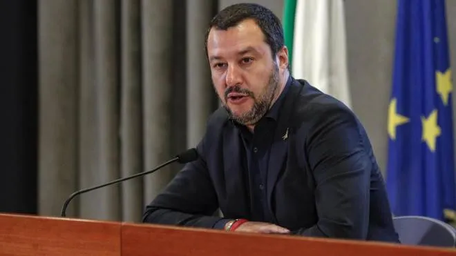 Il ministro dell'Interno Matteo Salvini al Viminale durante conferenza stampa su ''spiagge sicure'', Roma 6 luglio 2018. ANSA/GIUSEPPE LAMI