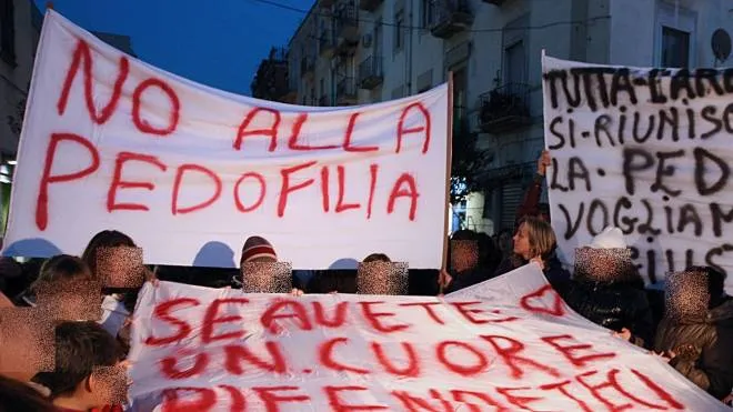 Una manifestazione contro la pedofilia. L’Italia è ai primi posti in Europa per il fenomeno