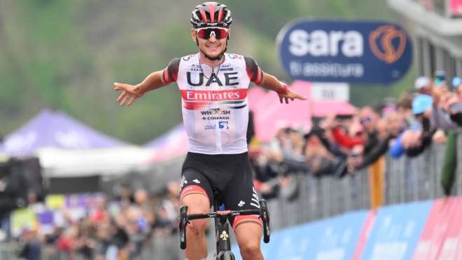 Alessandro Covi conquista la tappa 20 del Giro d&#39;Italia 2022 (Ansa)