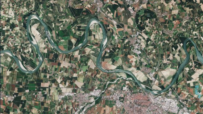 Il Po a Piacenza nell&#39;immagine satellitare Esa del giugno 2021