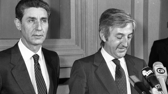 Stefano Rodotà e Massimo Riva, capogruppi Camera e Senato di Sinistra Indipendente. Era il 1989 (Ansa)