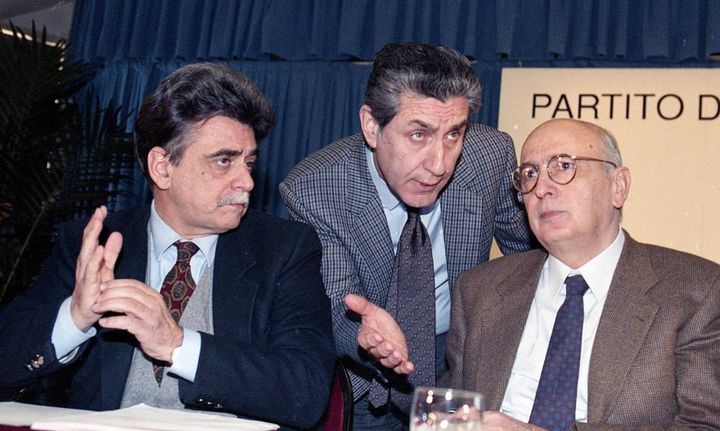 Con Achille Occhetto e Giorgio Napolitano durante il convegno del P.D.S (Ansa, 1992) 
