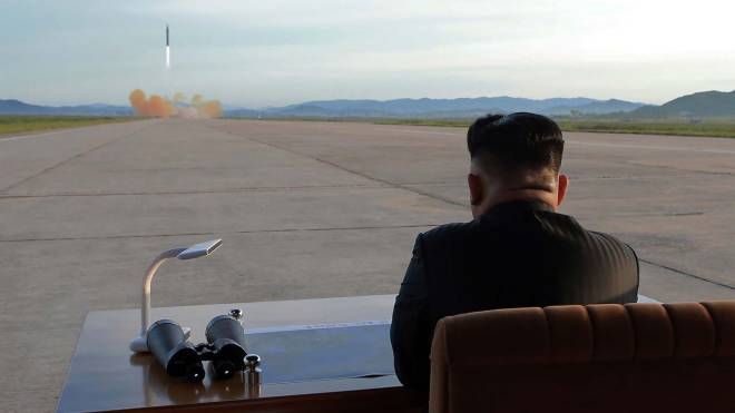 Una foto senza data del leader della corea del Nord Kim Jong-Un rilasciata dall'agenzia di stampa di Pyongyang (Afp)