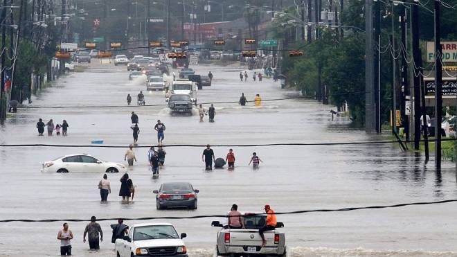 La città di Houston colpita dall'uragano Harvey, 27 agosto 2017 (Afp, Thomas B. Shea)