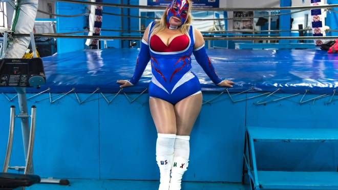 Crystal, una wrestler professionista a Città del Messico (Lapresse)