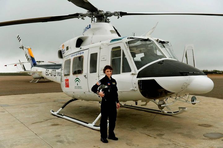 Carla Rozalen, 29 anni, pilota di elicotteri di Cordoba (Lapresse)