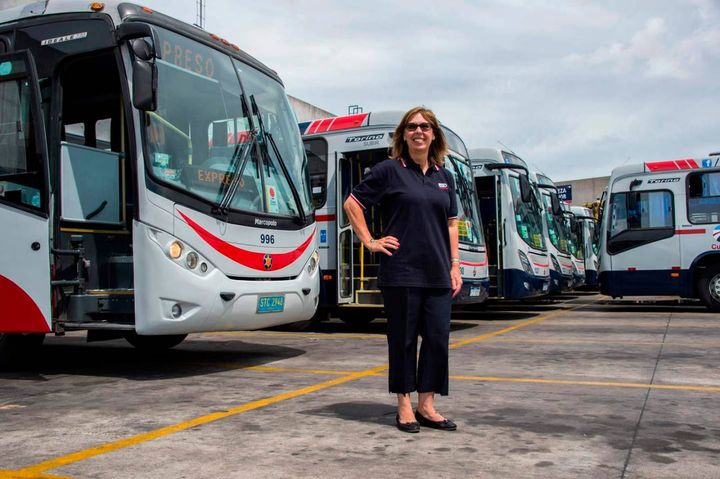 Carmen Cousello, 58 anni, prima autista di bus donna dell'Uruguay (Lapresse)