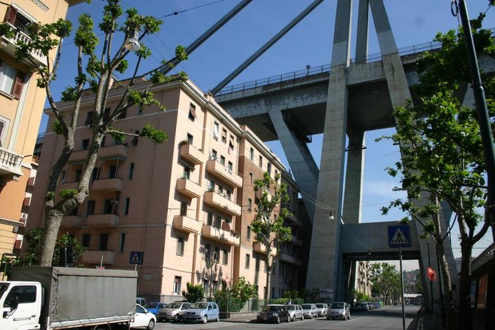 Ponte Morandi nel 2006 (foto di  Gian Carlo Franceschetti)