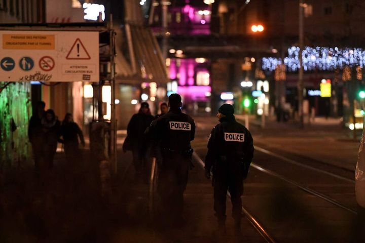 Il centro di Strasburgo blindato dopo l'attentato (Lapresse)