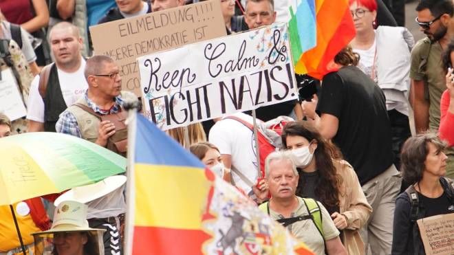 La dimostrazione anti-restrizioni Covid a Berlino (Ansa)
