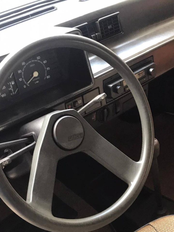 Il volante della Fiat Ritmo di Vasco Rossi