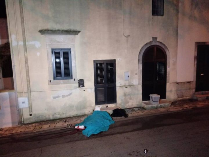 Il corpo di Sonia Di Maggio massacrato di coltellate  in provincia di Lecce