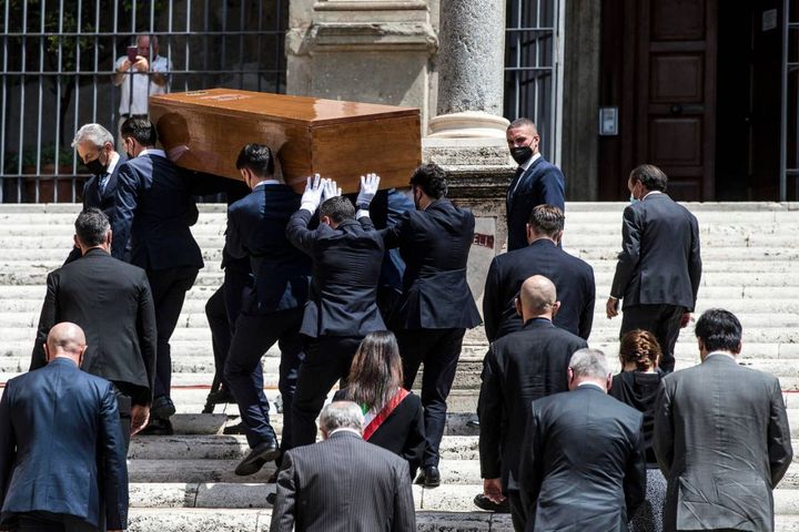 I funerali di Raffaella Carrà (Ansa)