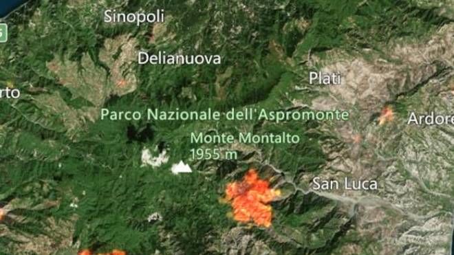 Incendi in Calabria (Ansa)