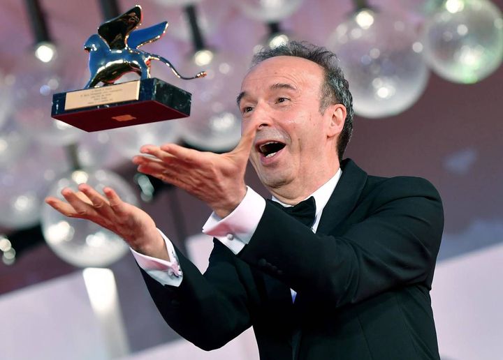 Roberto Benigni riceve il Leone d'Oro (Ansa)