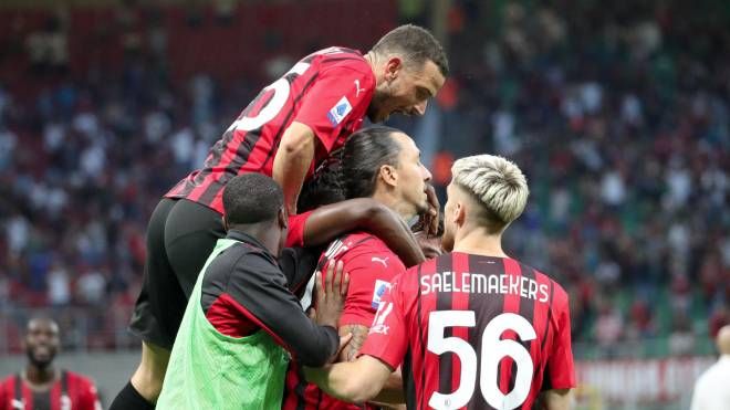 Milan-Lazio 2-0, Zlatan Ibrahimovic entra e segna dopo 4 mesi di assenza (Ansa)