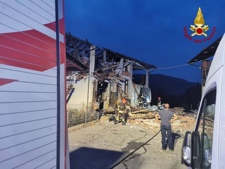 La palazzina esplosa in provincia di Cuneo (Ansa)