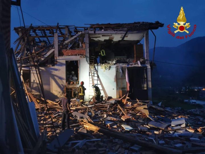 La palazzina esplosa in provincia di Cuneo (Ansa)