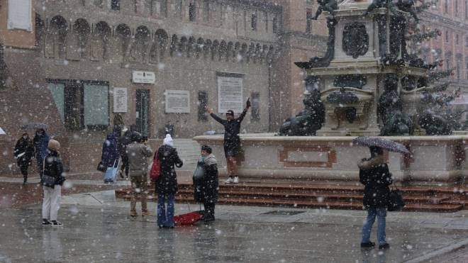 Neve in centro a Bologna (FotoSchicchi)