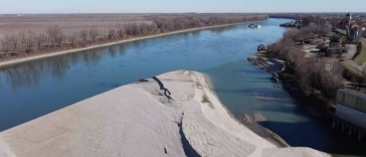 Allarme siccità, il Po a Boretto ripreso da un drone (Autorià di bacino)