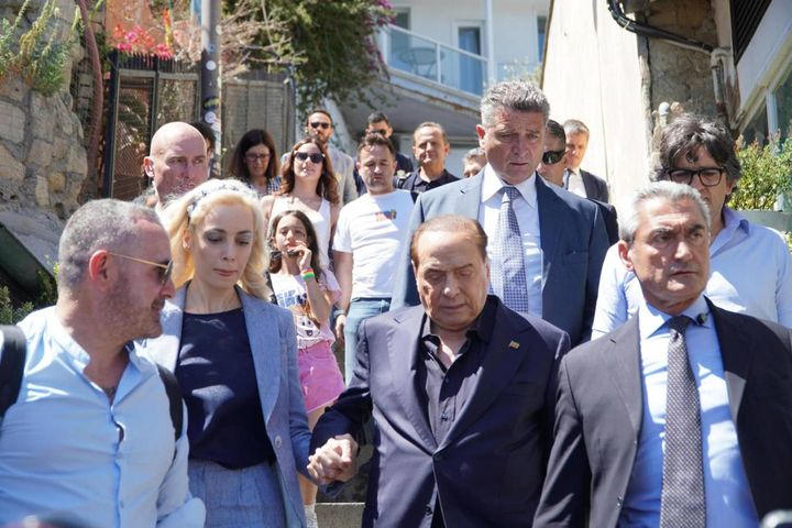 Berlusconi con la compagna Marta Fasciani a Posillipo