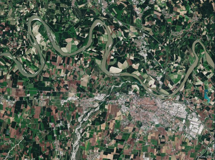 Il Po a Piacenza nell'immagine satellitare Esa del giugno 2020