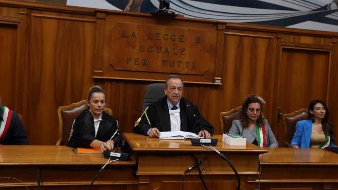 I giudici della corte d'assise di Cassino (Ansa)