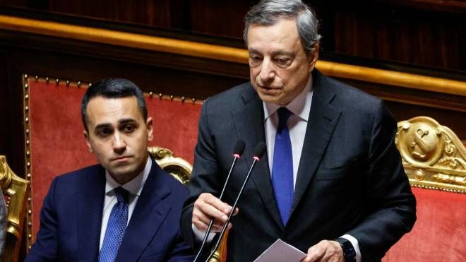 Mario Draghi parla in Senato (Ansa)