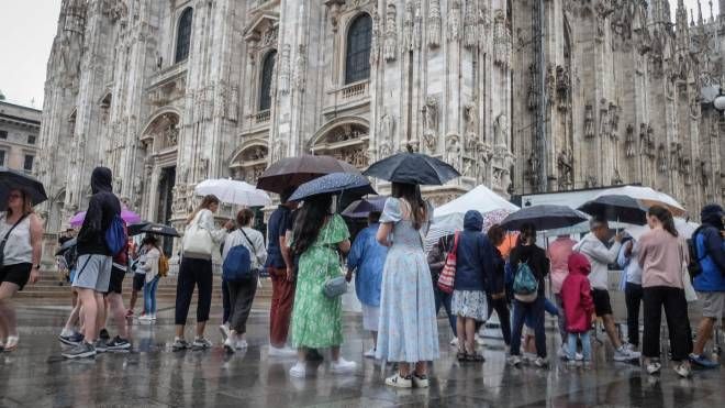 Pioggia in Lombardia, parchi chiusi a Milano