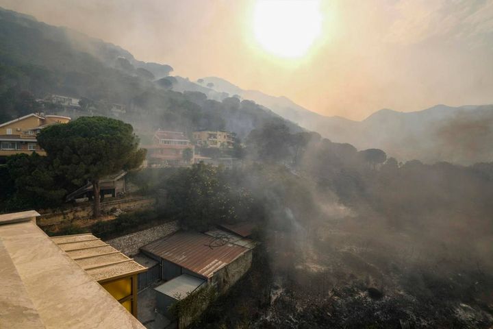 Incendio a Palermo (Ansa)