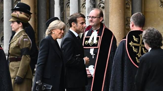 Emmanuel Macron e Brigitte Macron (Ansa)