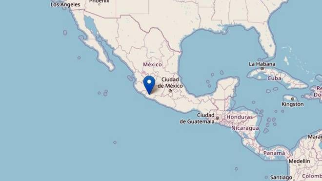 Forte sisma in Messico nell'anniversario dei terremoti del 1985 e del 2017 (Ansa)