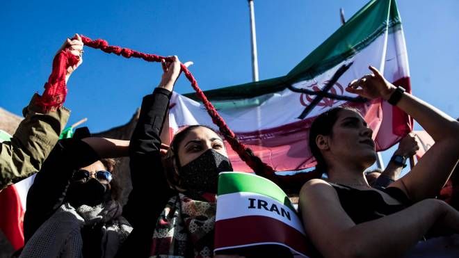 Proteste contro il regime iraniano a Roma