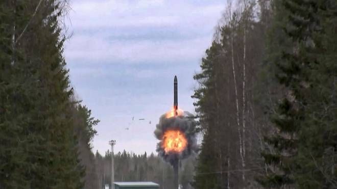 Immagine da un video del ministero della Difesa russo sull'esercitazione nucleare (Epa)