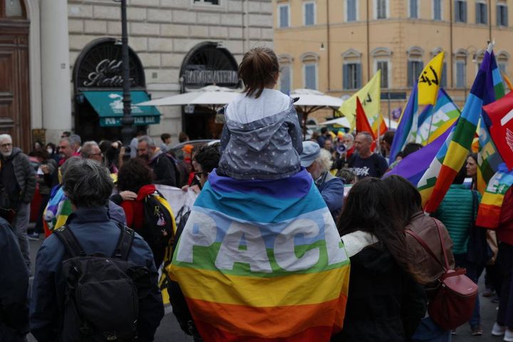 La manifestazione per la pace organizzata a Roma dai sindacati insieme a 500 associazioni 