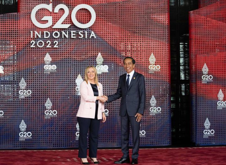 Giorgia Meloni e il presidente indonesiano, Joko Widodo (Ansa/Filippo Attili/Palazzo Chigi)