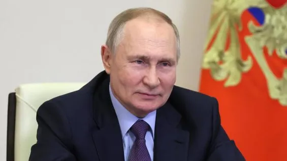 Putin: "La minaccia di guerra nucleare sta crescendo, ci difenderemo con ogni mezzo" 