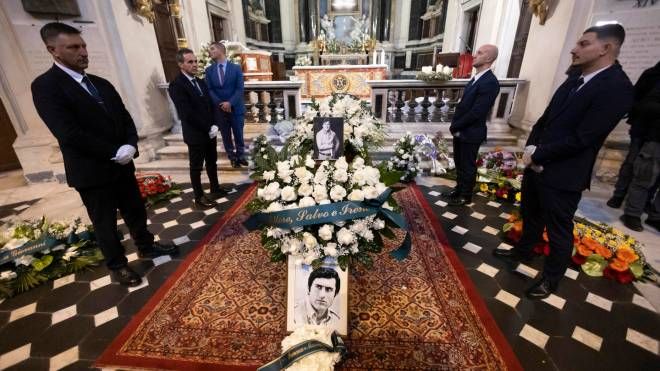 I funerali di Lando Buzzanca, l'attore scomparso domenica 18 dicembre 2022 nella Capitale a 87 anni
