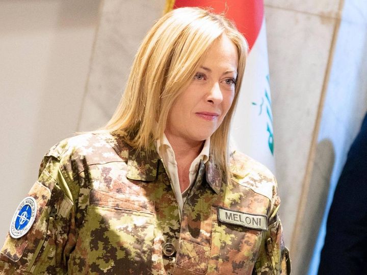 Giorgia Meloni visita i militari italiani in Iraq (Ansa)