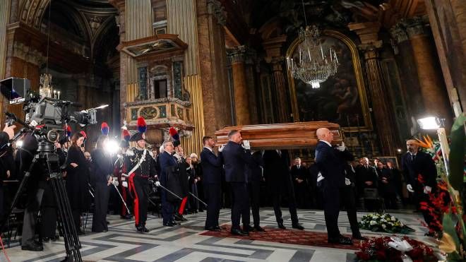 I funerali di Stato di Franco Frattini 