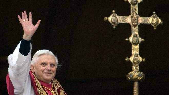 Il 19 aprile 2005 quando fu eletto papa (foto Afp)