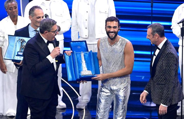 Marco Mengoni vince la serata delle cover. Sanremo 2023, la quarta serata (Ansa)