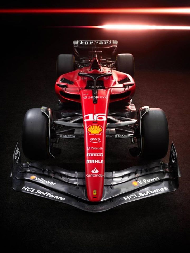 La nuova Ferrari SF-23