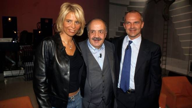 Maurizio Costanzo insieme a Maria De Filippi e Massimo Armanini (ImagoEconomica)