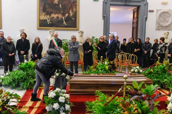 Camera ardente di Maurizio 
Costanzo allestita nella Sala della Protomoteca in Campidoglio a Roma
